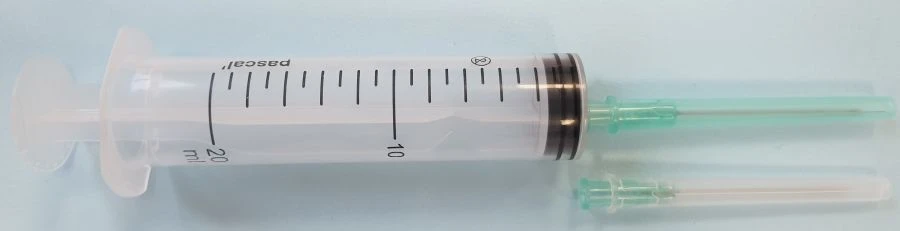 20ml Sterile Single-Use Three-Component Luer Injection Syringe with Two Needles