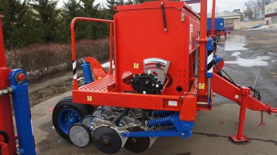 Universal Grain Seeder SUBM-7.2