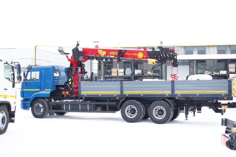 Multi-functional Truck with Hydraulic Crane KMA on KAMAZ 43118