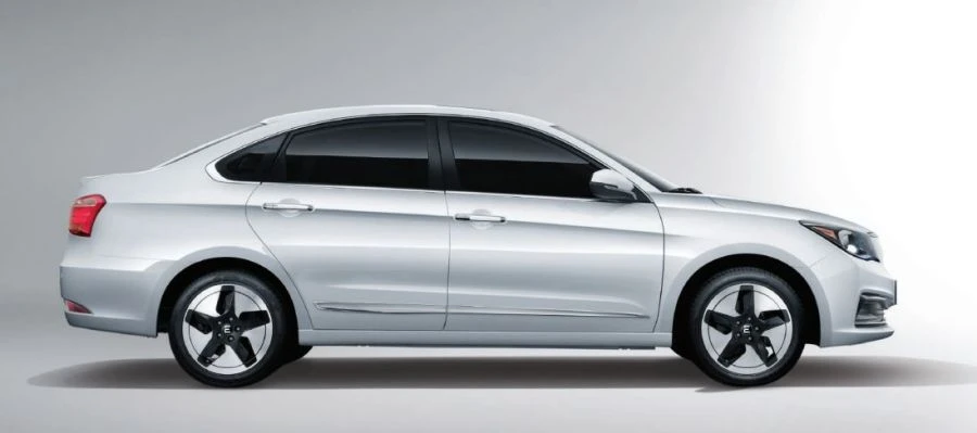 Electric Sedan for Sustainable Urban Mobility EVOLUTE I-PRO
