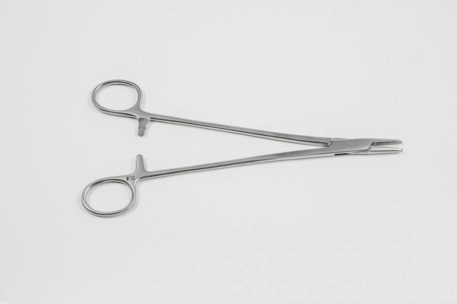 Surgical Needle Holder VZ-I-10-2, 200mm