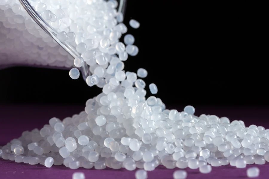 High-Quality High-Density Polyethylene for Technical Applications" 15303-003