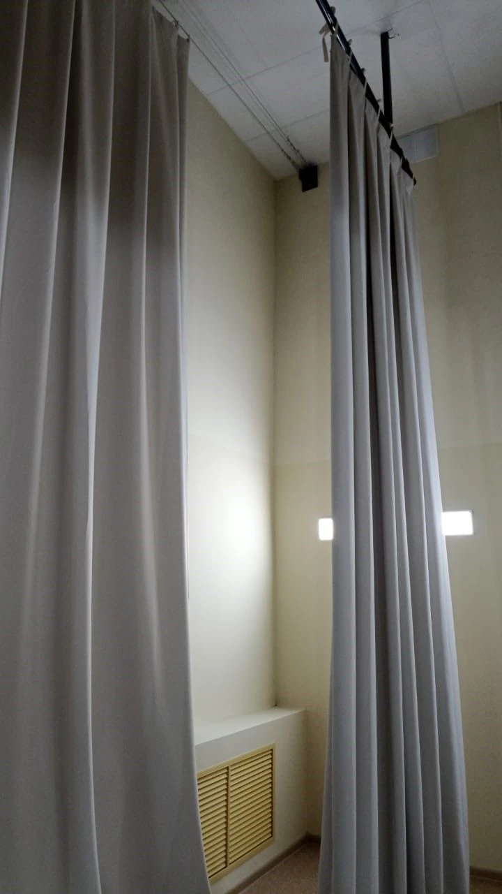 Stage Curtain - Partial Closure for Scenic Spaces, Article 00002