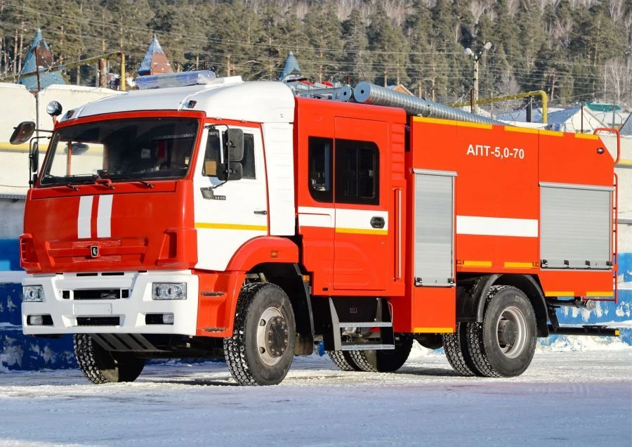 APT泡沫消防车