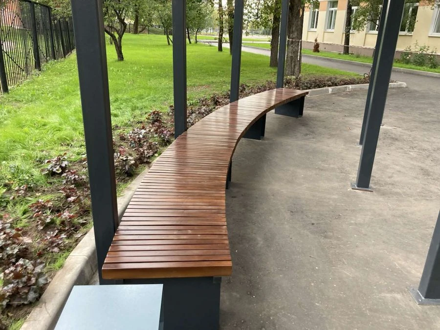 Curved Rest Bench SK-2 for Outdoor Use
