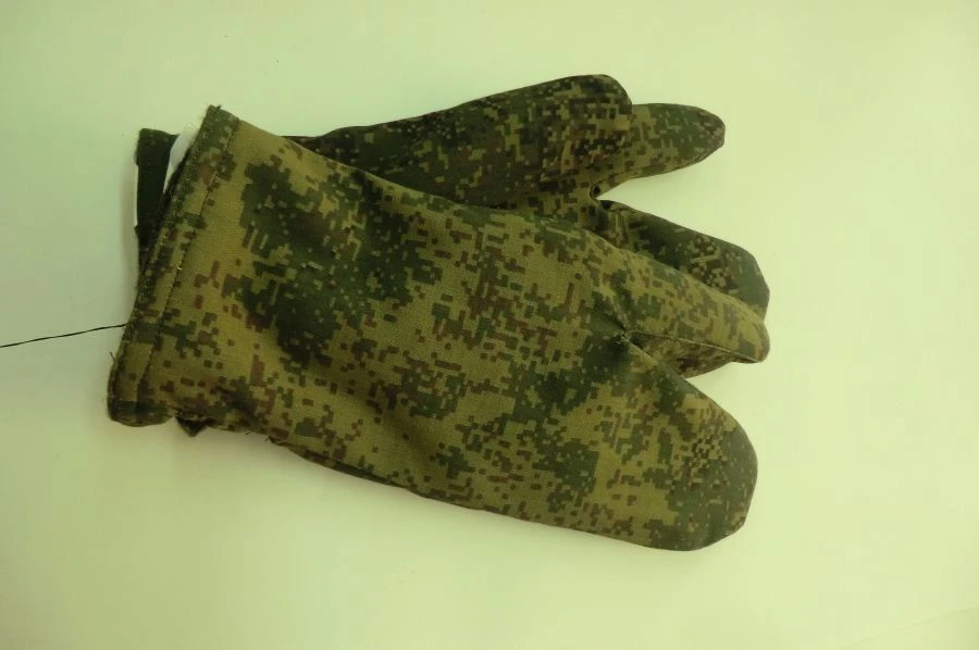 Winter Camouflage Two-Finger Gloves for Military Use