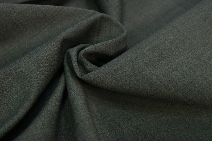 Half-Wool Suiting Fabric 18s185sAR-DY, Color 17-3