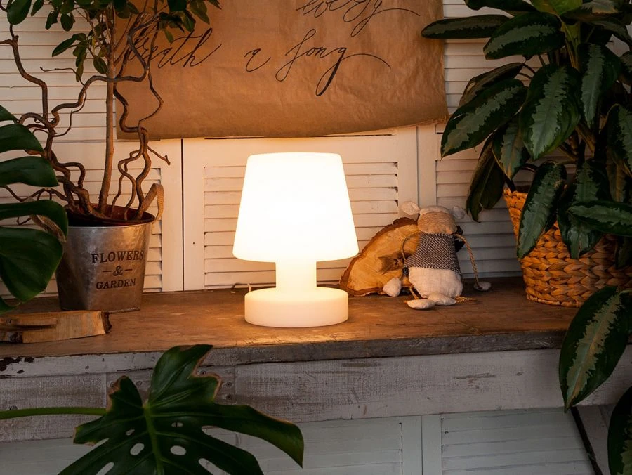 Classic Table Lamp (E14) IP40 4000K