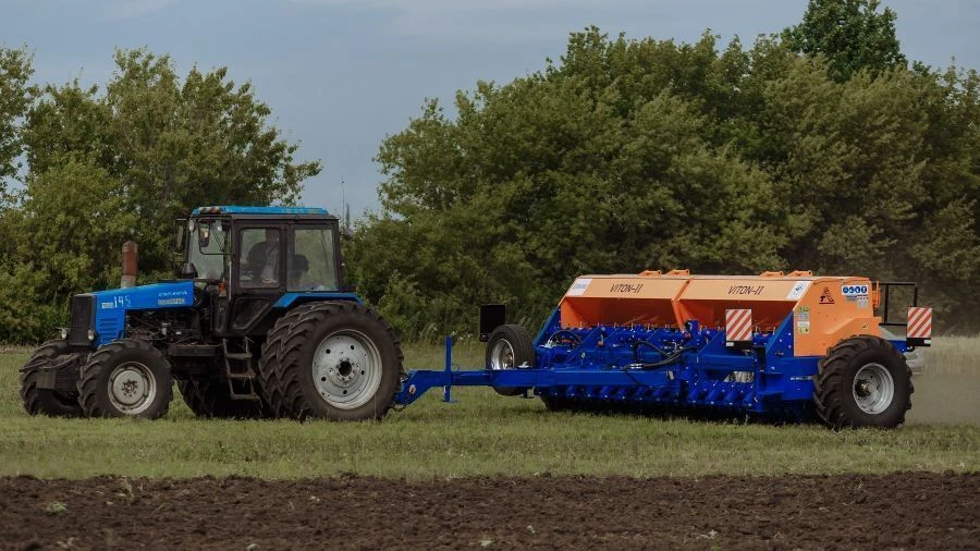 Universal Direct Seeding Planter VITON-2