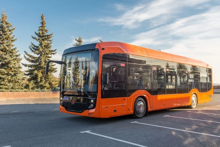 Low-Floor Passenger Trolleybus UTTZ 6242UF - 2Gorozhanin