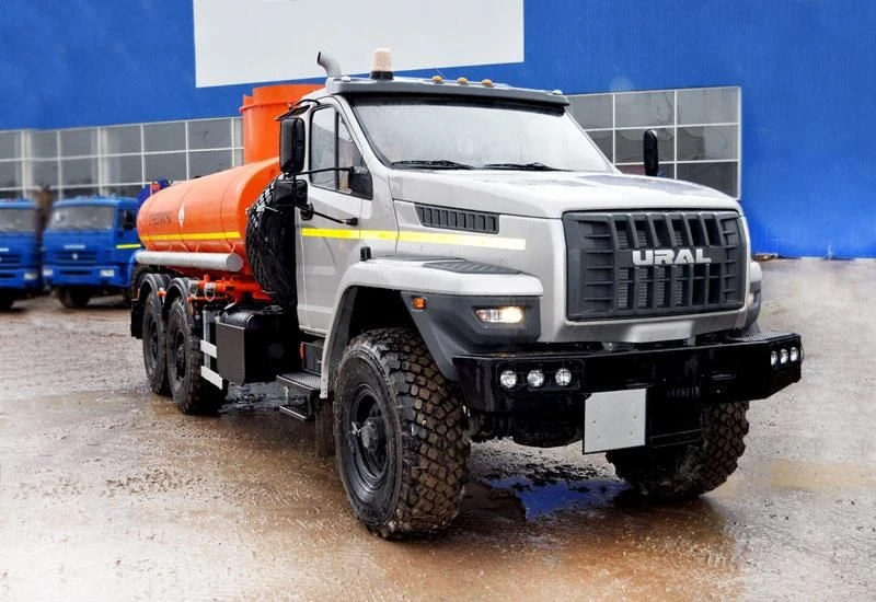 UZST01型轻油产品加油车6619