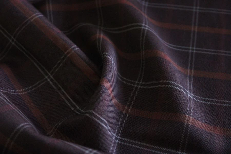 Suiting Fabric Wool Blend 19s77sAR-DY, Color 70-34