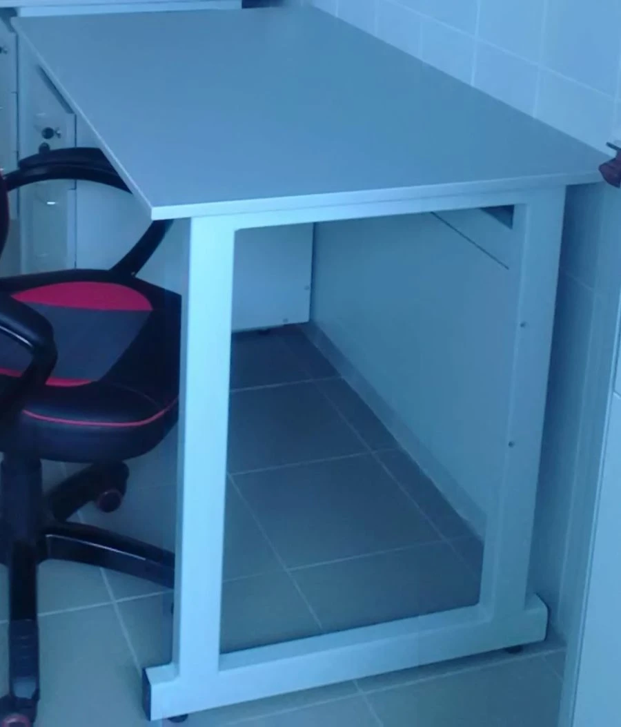 Laboratory Table with Metal Frame (Type 1)