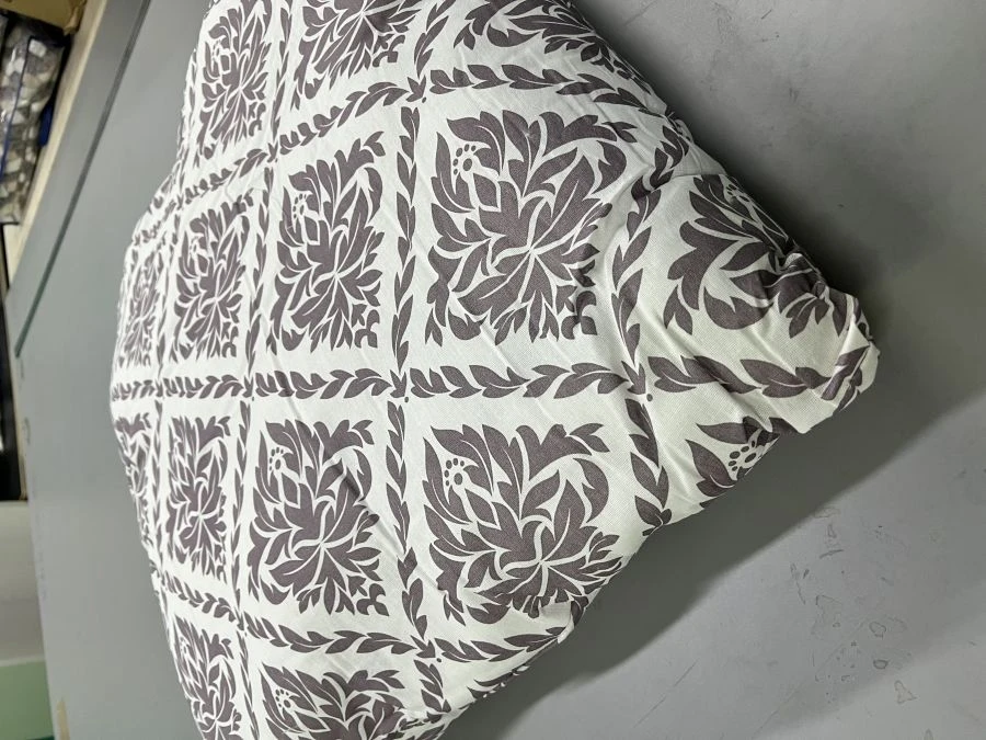 Cotton Fabric Pillow with Hollowfiber Filling