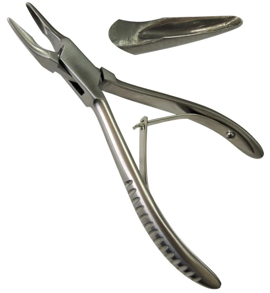 Bone Cutting Pliers for Surgical Use with Sharp Edges CILITA