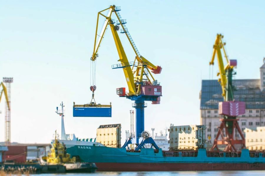 Portal Crane for Heavy Lifting Operations