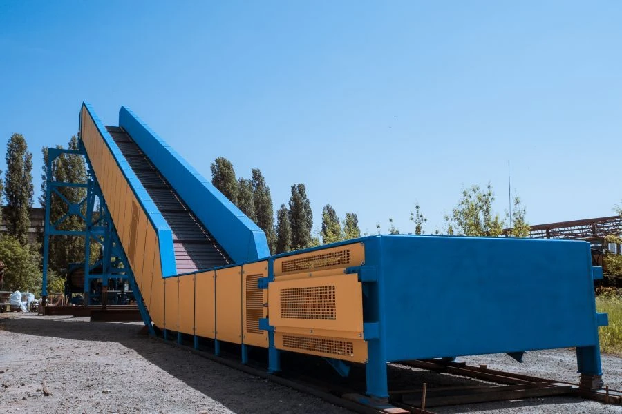 Plate Conveyor for Waste Transport, Type KP