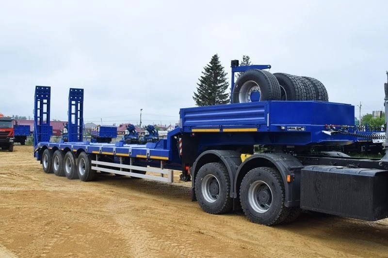 Heavy-Duty Semi-Trailer for Transporting Equipment, Model 9176