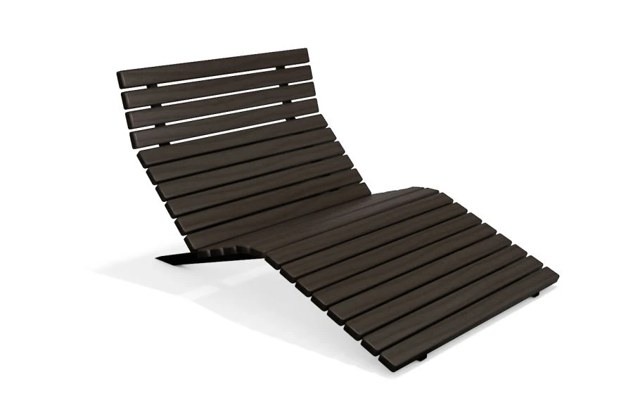 Classic Wide Lounge Chair with Metal Frame