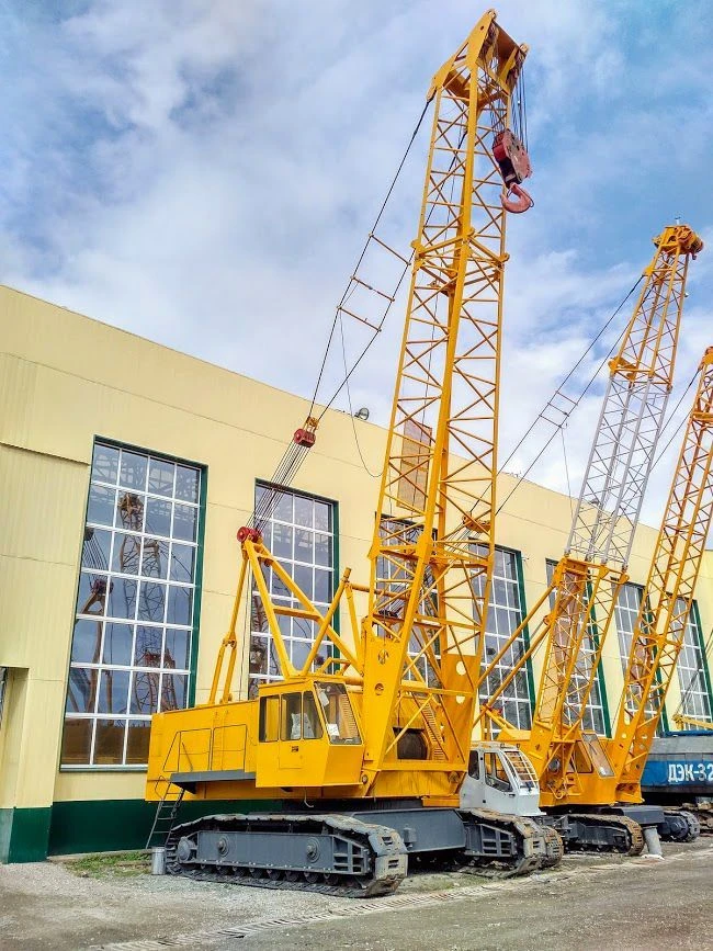 DEK-801 Crawler Crane with Cabin 251.17.00.000