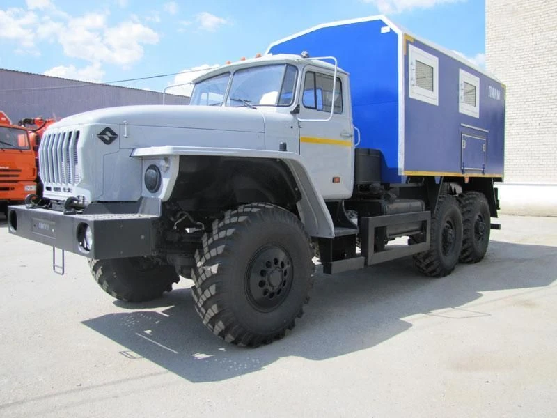 Mobile Workshop and Laboratory - UZST01 5860-48