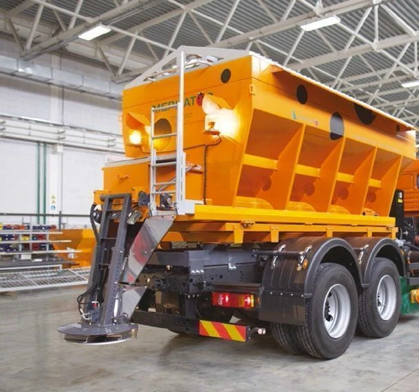 ED600M3 Combined Road Machine on MAZ-63122J Chassis