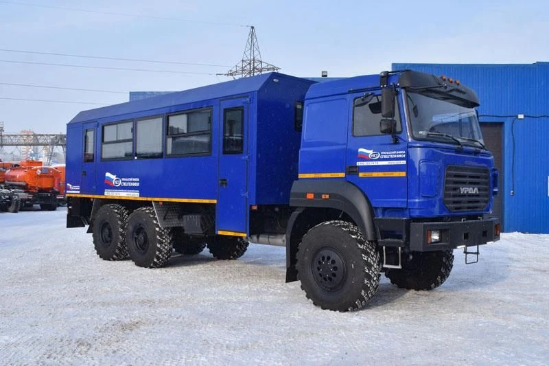 Special Passenger Bus UZST07 Model 5861-36 on Ural 5557-82 Chassis