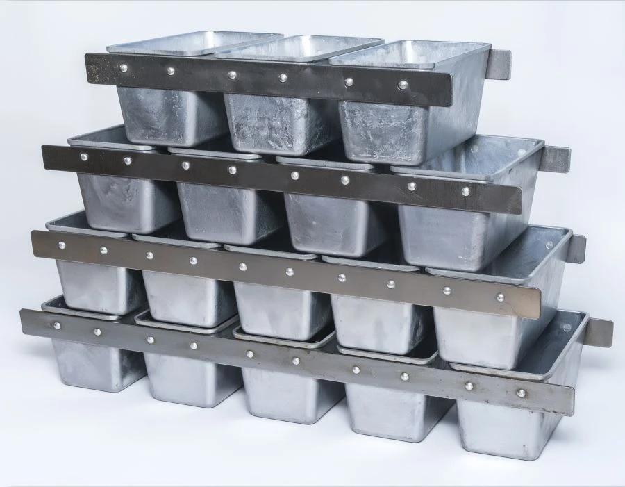 Cast Baking Molds for Bread - Sections L10 (500g)