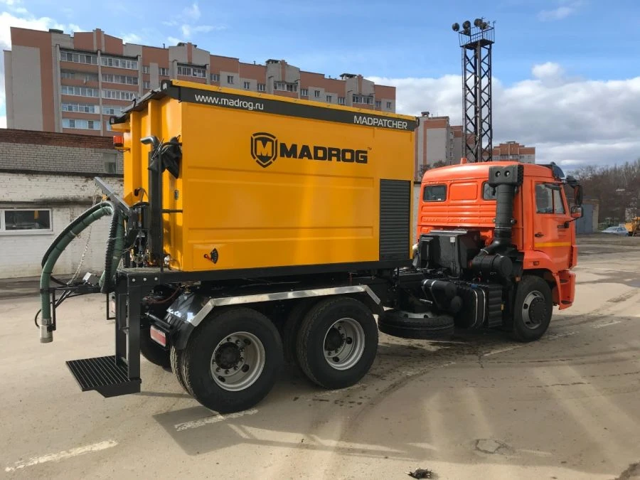 Pneumatic Spray Patch Repair System Madpatcher for Dump Trucks