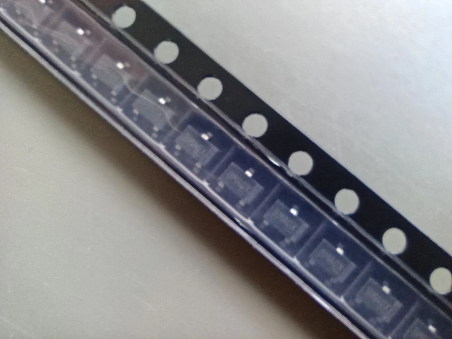 Adjustable Voltage Regulator IC GM432 (MIK432)