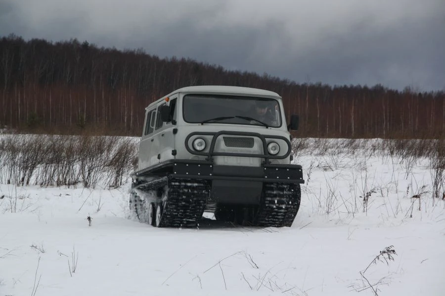 Гусеничный снегоболотоход ЗВМ-2413 "Узола"