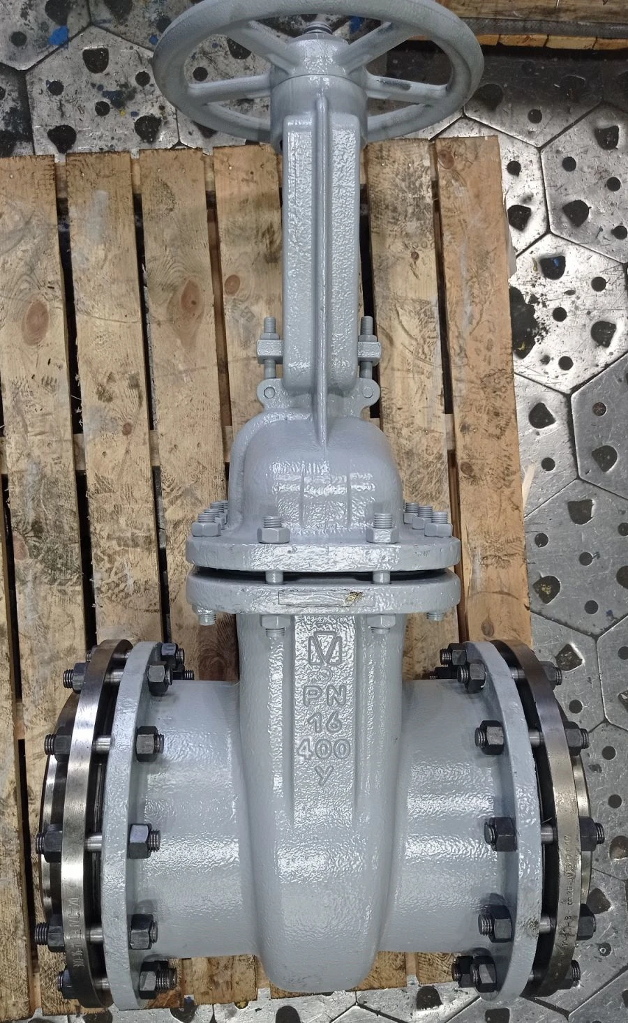Steel Wedge Valve with Rising Stem and Handwheel PN 1.6 MPa DN 400