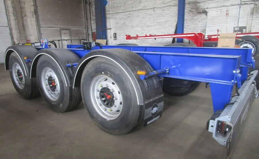 SF-361U Three-Axle Semi-Trailer Chassis for Installation of Superstructures