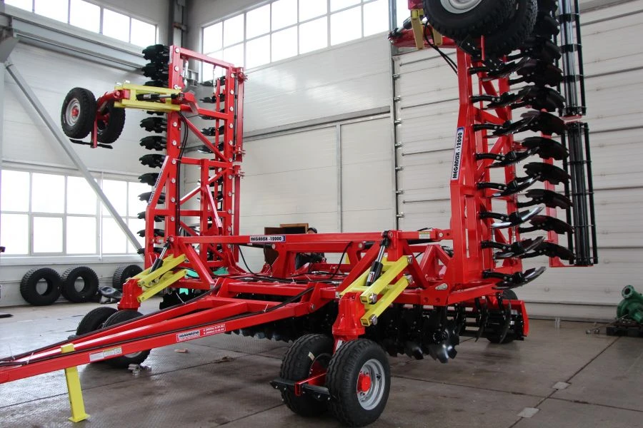 Megadisk-12000 Wide-Header Disc Soil Cultivator