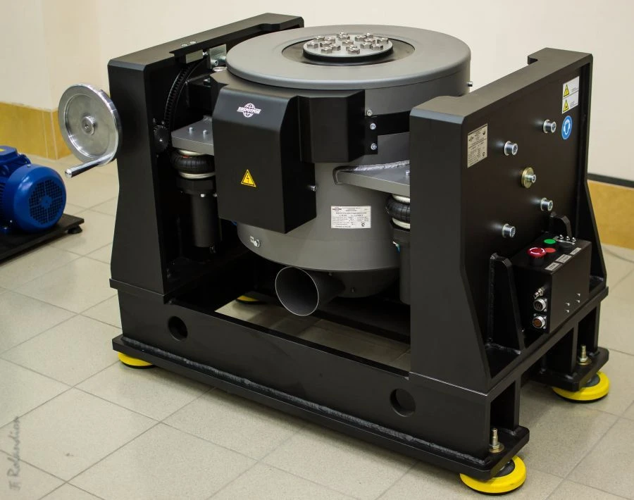 Vibration Testing Installation Electrodynamic Vibrotron VS752