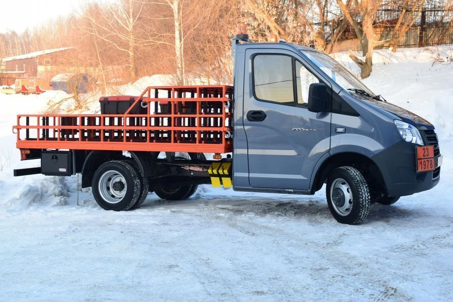 危险品柴油货车