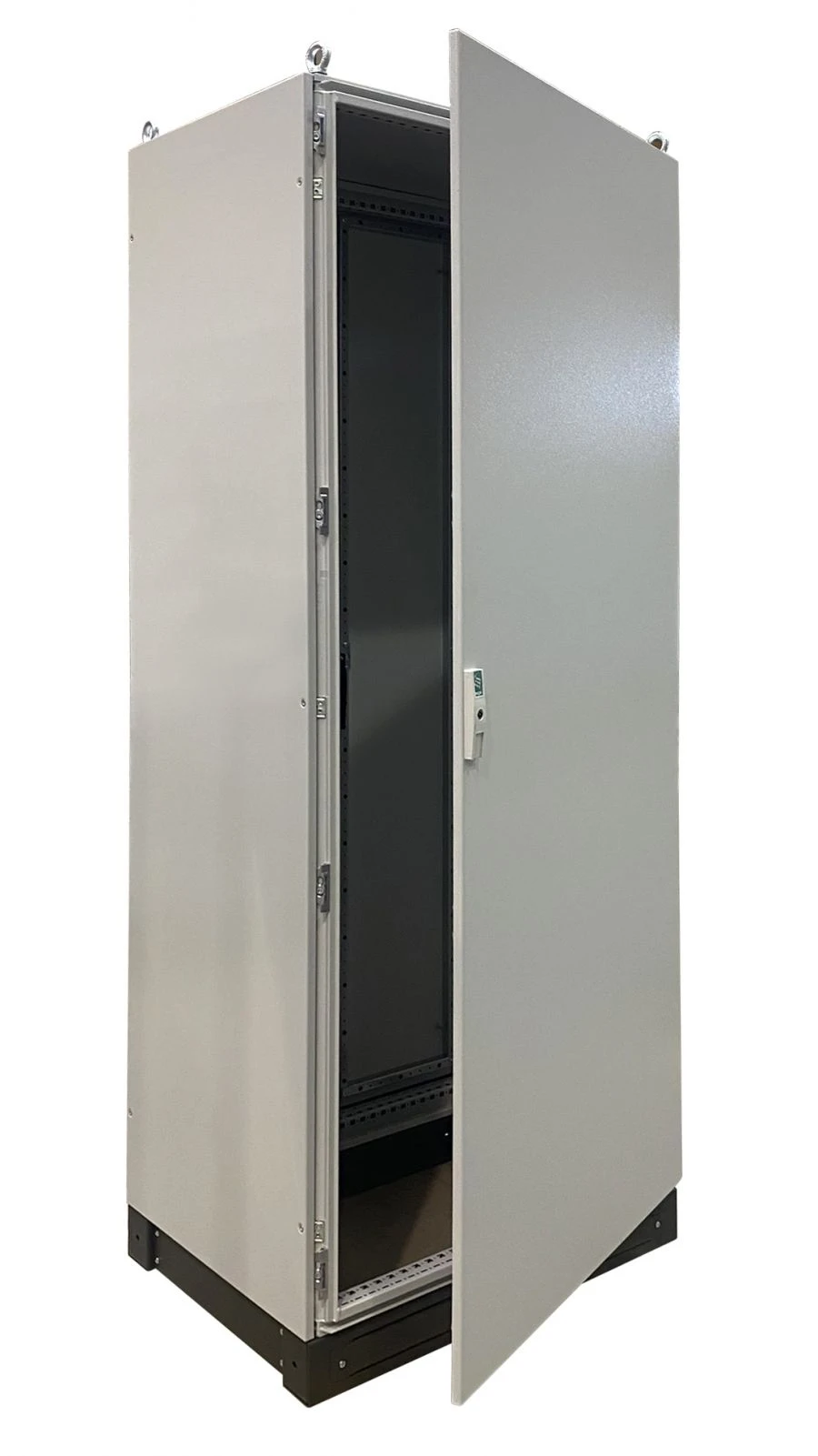 Metal Electrical Cabinets Series ShME for Power Distribution