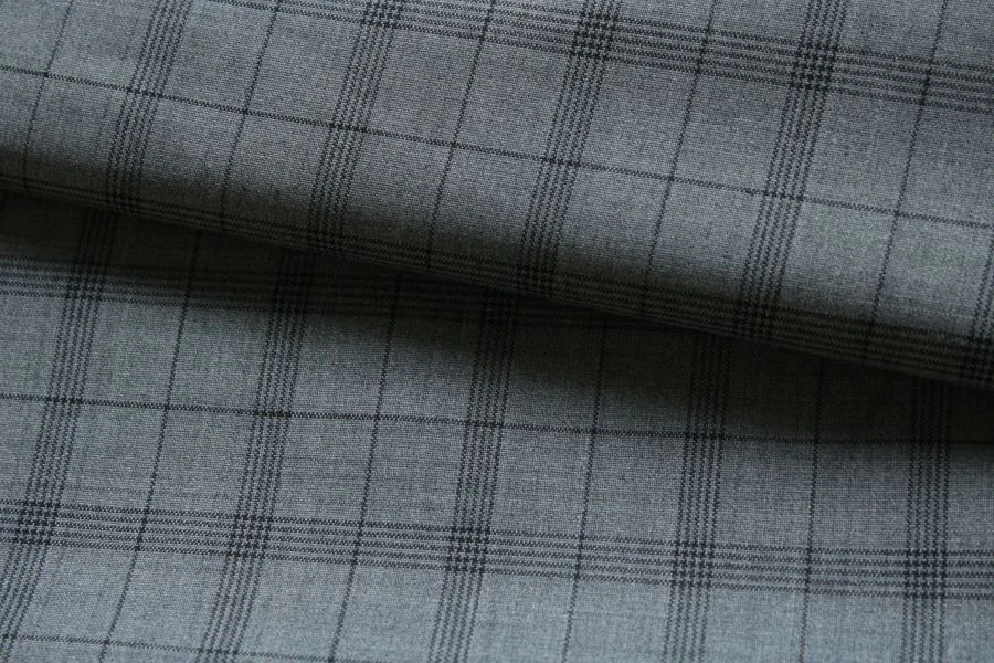 Suiting Fabric, Wool Blend, Article 18s185sAR-DY, Color 14-10