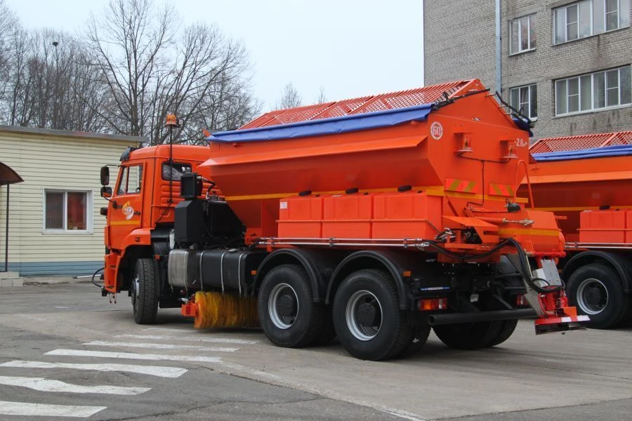 ED 405V1M Combined Road Machine on KAMAZ 6520 Chassis