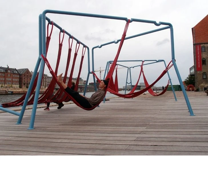 Comfortable Outdoor Hammocks for Relaxation and Leisure