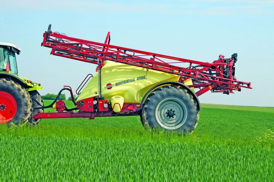 Agricultural Semi-Trailer Sprayer "Navigator 3000