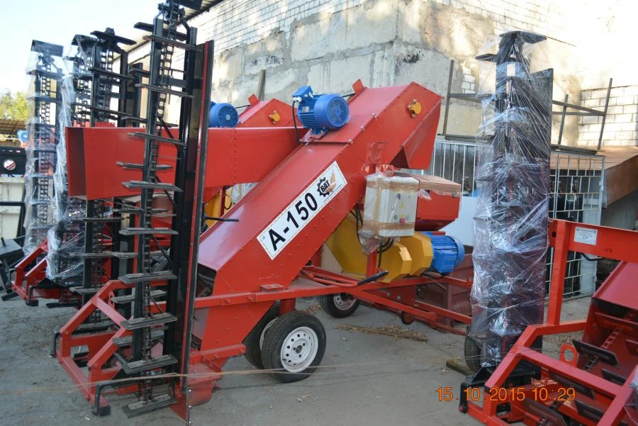 Agricultural Scraper Loader for Grain Handling A-150R M