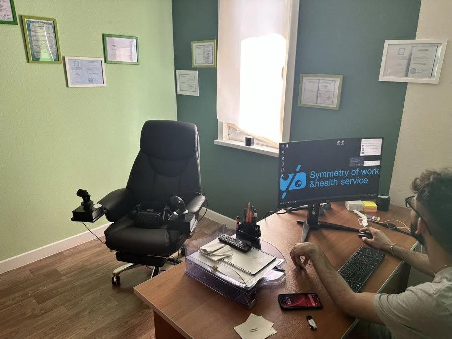 Harvesting Equipment Management VR Simulator - Harvester