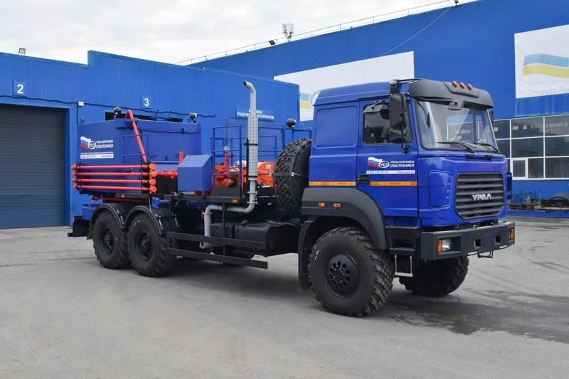 Cementing Unit UZST, Model UZST02, Modification 5870-07 on Ural 4320-82 Chassis