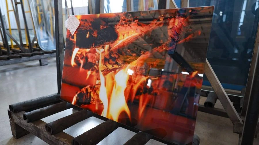 Стекло безопасное закаленное с цифровой печатью SGPrint для остекления строительных конструкции, мебели бытовых приборов