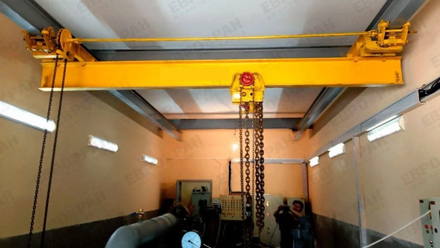 Manual Overhead Cranes KMP - Single Beam, Up to 16 Tons