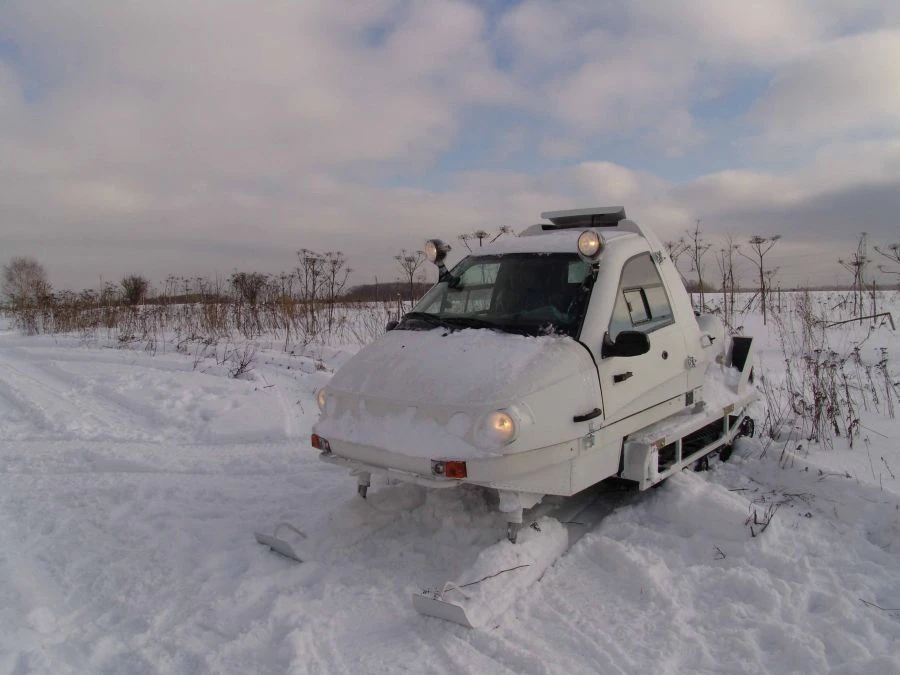 TTM 1901-02 Snowmobile for Two with Heated Cabin
