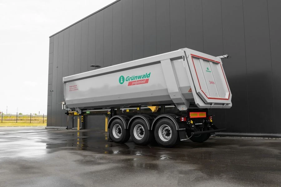 Dump Semi-Trailer with Steel Body for Bulk Cargo Model 9453-0000010-50