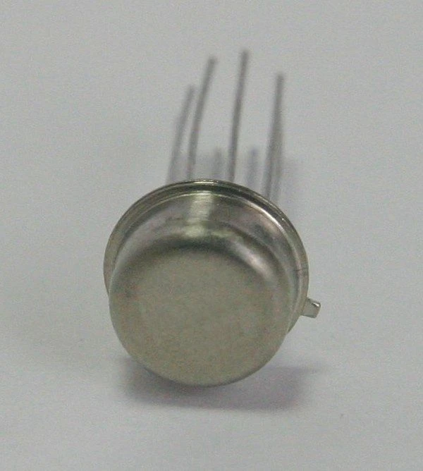 Operational Amplifier 154UD401B1