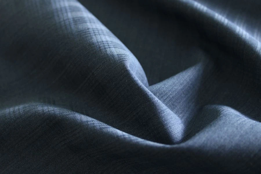 Suiting Fabric Wool Blend, Article 18c185cAR-DY, Color 24-11